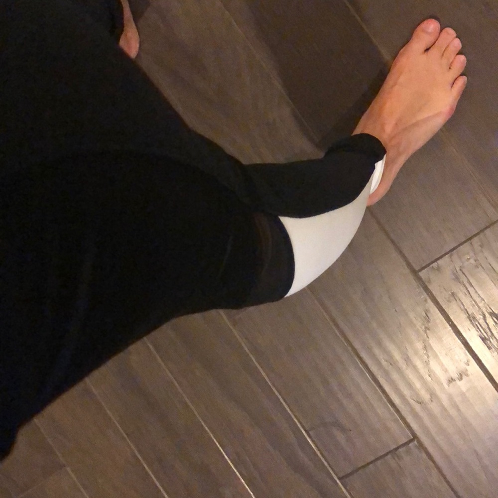 Mondetta leggings- white and mesh details
